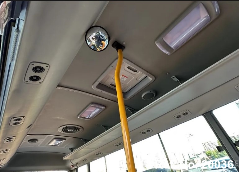  Hyundai / New County Stock No. 20036